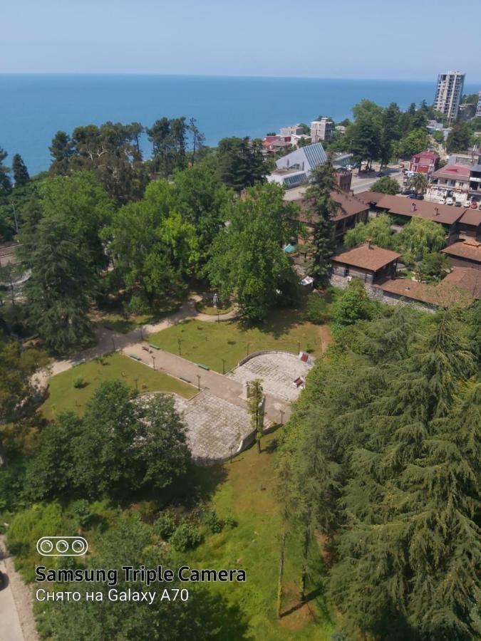 Аппартаменты С Двумя Балконами На Море И Горы Makhinjauri Exteriér fotografie